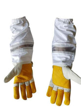 Load image into Gallery viewer, Oz Armour Extra Strength Professional Quality Gauntlet Beekeeping Gloves
